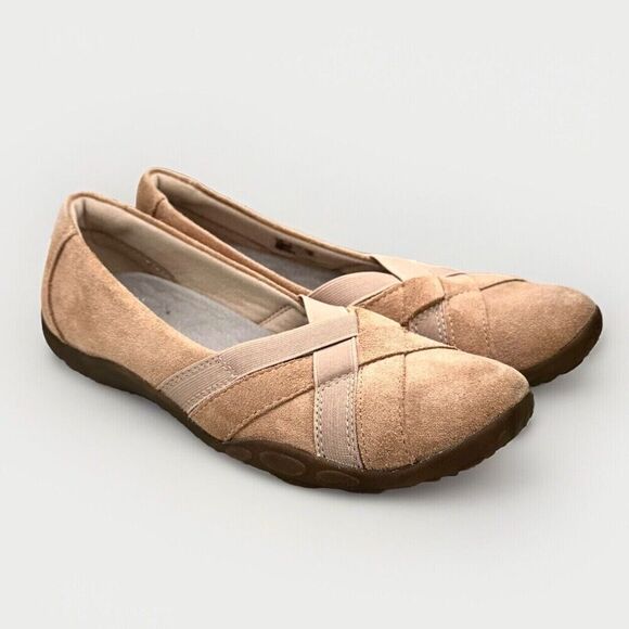 Clarks Brown Loafer Flat Shoe 8 Narrow Beige Praline Suede Slip On 8N Haley Jay - Picture 1 of 12